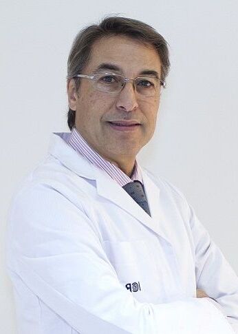 Doctor Terapeut medikua Ricky Sanz